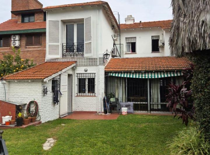 Casa · 189m² · 6 Ambientes · 1 Cochera