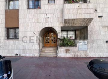 Departamento · 135m² · 5 Ambientes · 1 Cochera · Exclusivo Departamento Céntrico en Venta