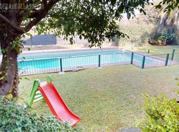 PH · 160m² · 5 Ambientes · 1 Cochera · PH en La Horqueta