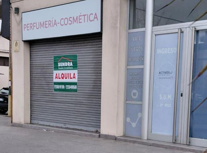 Local comercial · 85m²