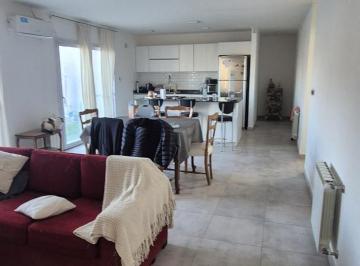 Casa · 205m² · 3 Ambientes · 1 Cochera · Casa 2 Dorm. - en Lote de 500 m² - G F Oro