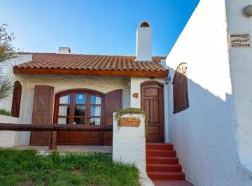 Casa de 4 ambientes, El Condor · Hermosa Casa Estilo Mediterráneo en Balneario El Cóndor