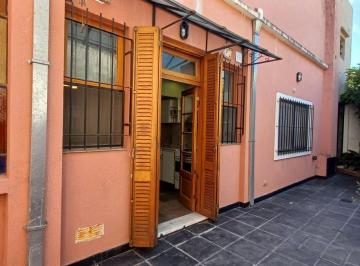 Casa · 203m² · 5 Ambientes · 2 Cocheras · Casa 3 Dorm Cochera Terraza y Quincho Apta Credito