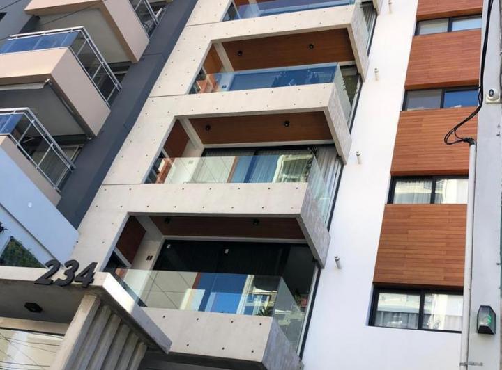 Departamento · 130m² · 4 Ambientes · 1 Cochera