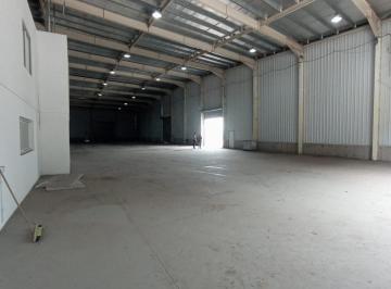 Bodega-Galpón · 850m² · 4 Ambientes · Galpon - Oficinas - Industria - Naves - Renta - Inversion