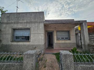 Casa de 3 ambientes, Merlo · Venta de Casa a Reciclar Lote Propio Merlo Centro. Se Puede Financiar.