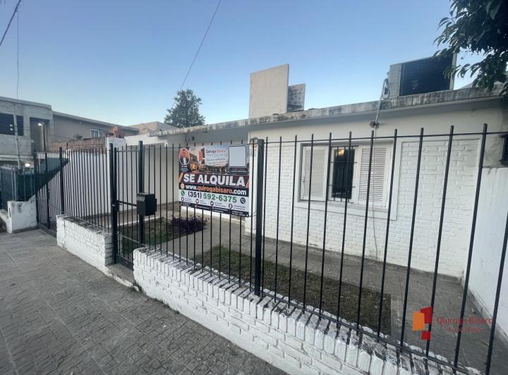 Casa · 105m² · 3 Ambientes · 1 Cochera