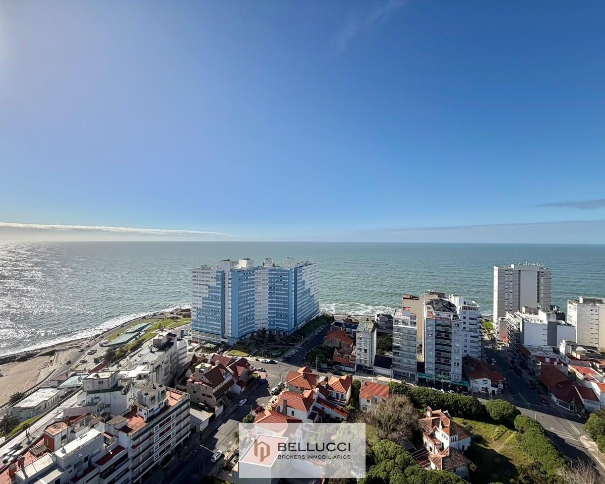 Depto 3 amb, 127m² en Unkany Tower con cochera — Playa Varese