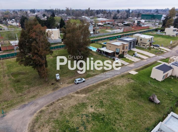Terreno · 600m²