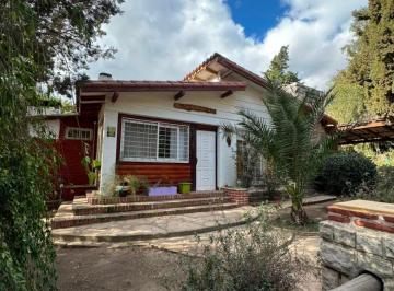 Casa de 7 ambientes, Capilla del Monte · Chalet Alpino con Monoambiente Independiente