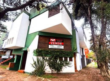 Departamento · 99m² · 5 Ambientes · 1 Cochera · Triplex con 4 Dorm., Parrilla, Cohera y Gas Natural.