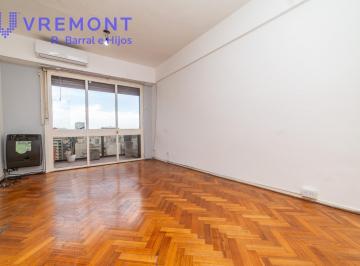 Departamento · 32m² · 2 Ambientes · Departamento 2 Amb con Balcon Piso Alto