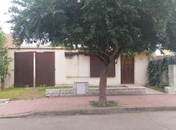 Foto · Casa 3 Dorm Gran Terreno (A Reciclar) Recibo Departamento