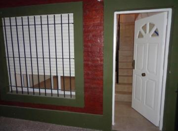 Departamento de 2 ambientes, Bahía Blanca · Particular Alquila Dpto. Interno Estilo Duplex Barrio San Cayetano