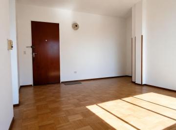 Departamento · 39m² · 2 Ambientes · Departamento de 2 Ambientes en Centro de Quilmes Muy Luminoso Venta