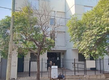 Edificio de 9 ambientes, Córdoba · Dueño Vende 5 Departamentos en Bloque con Renta Ideal Para Inversor