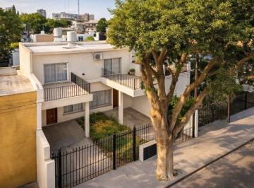 rs:fg6kya86vxjpvctlcpo9p8r0 · Venta Dúplex Unificados con Jardín + Quincho - Boulogne, San Isidro - Sin Expensas