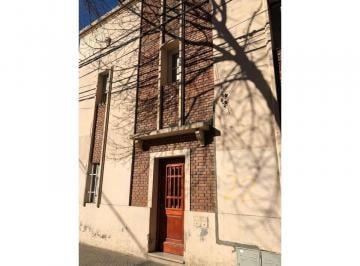 Casa · 50m² · 6 Ambientes · Alquiler Riobamba 1600