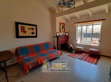 Casa · 361m² · 4 Ambientes · 2 Cocheras · Casa 2 Dorm. Mas 3 Loft Alquilados en B° Matienzo
