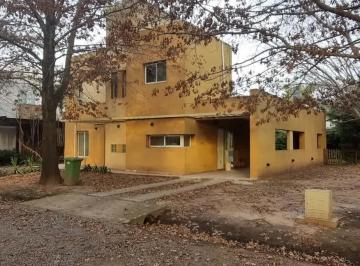 Casa de 5 ambientes, Pueblo Esther · Dueño Alquilo Casa Permanente Solparana