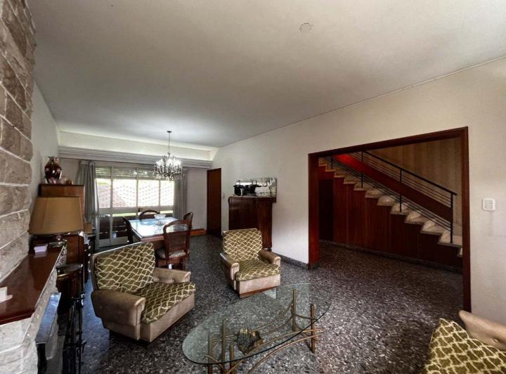 Casa · 171m² · 3 Ambientes · 1 Cochera