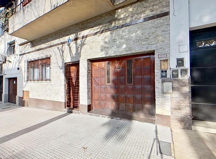 Casa · 167m² · 6 Ambientes · 1 Cochera