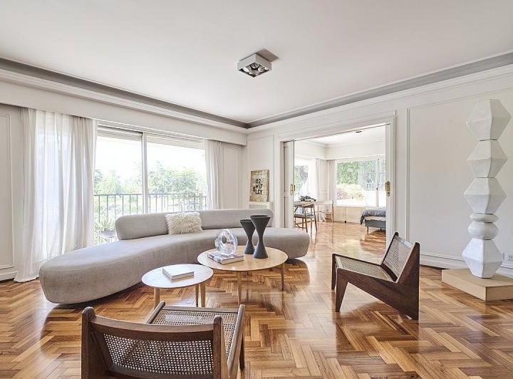 Departamento · 300m² · 5 Ambientes · 2 Cocheras