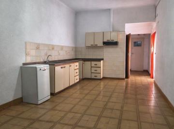 Casa · 180m² · 6 Ambientes · 2 Cocheras · Casa en Venta en Florencio Varela