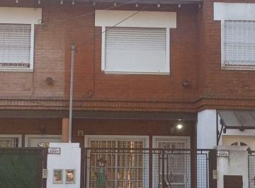 PH · 64m² · 4 Ambientes · 1 Cochera · PH Triplex 4 Amb en Venta en Olivos C/coch y Patio