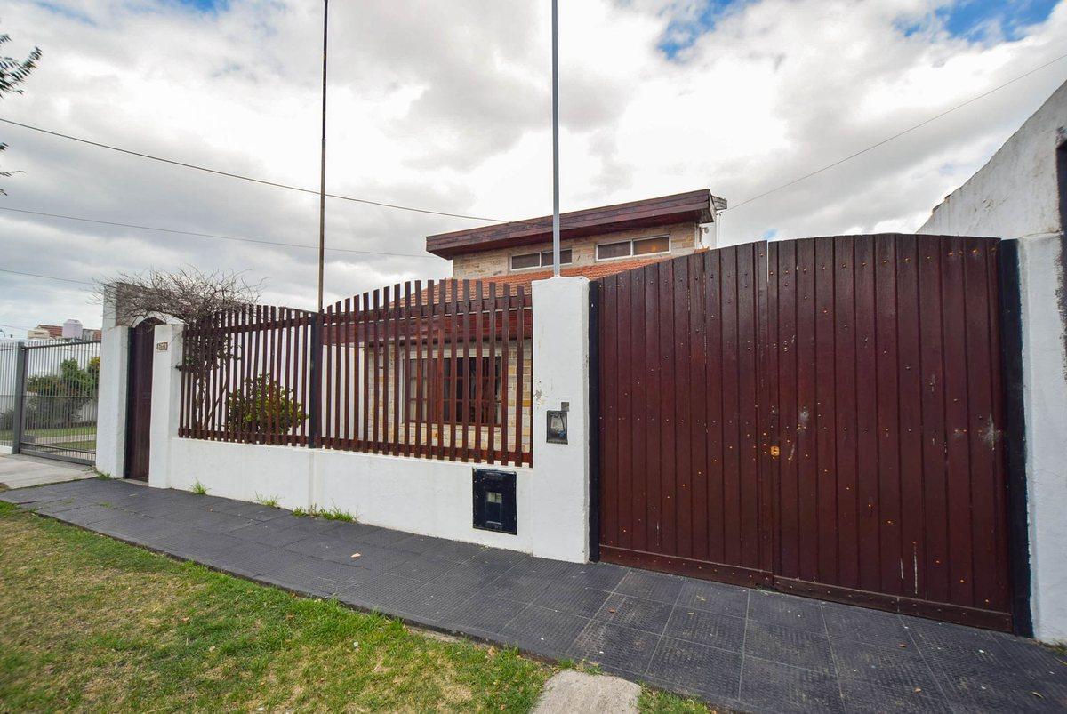 Casa en venta 5 ambientes 9 de Julio 7664 barrio Malvinas
