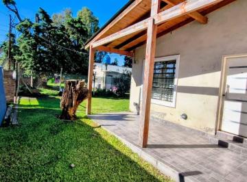 Casa · 82m² · 3 Ambientes · 2 Cocheras · Casa Venta La Reja Apta Credito