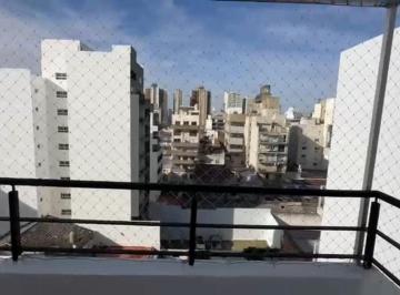 Departamento · 32m² · 1 Ambiente · 1 Cochera · Dpto Alq Monoamb m. Castro C Balcón Apto Comercial