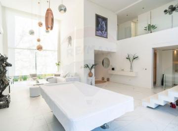 Casa · 344m² · 6 Ambientes · 2 Cocheras · Casa en Alquiler Berazategui Fincas II