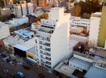 Departamento · 136m² · 4 Ambientes · 1 Cochera · Departamento en Venta en Cipolletti