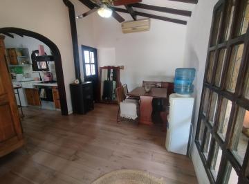 Casa · 180m² · 4 Ambientes · 3 Cocheras · Venta Casa 4 Amb Jose Marmol Patio Cochera Pileta