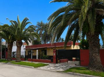 Casa · 243m² · 5 Ambientes · 4 Cocheras · Casa en Zona Norte, Lopez Camelo, Tigre
