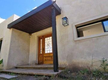 Casa · 130m² · 5 Ambientes · Venta Casa 5 Ambientes a Estrenar Colina Alegre