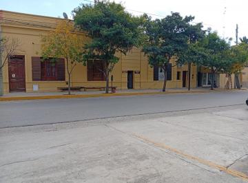 Casa · 210m² · 7 Ambientes · Se Vende Casa C/ 3 Locales y Escritura en La Paz