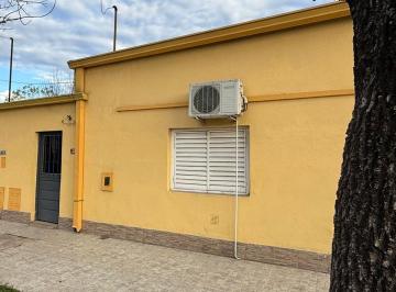Casa · 78m² · 4 Ambientes · Venta Casa Dos Dorm. - Zona Centro.