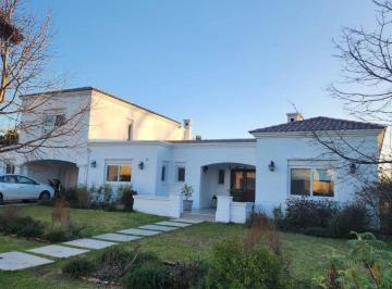 Casa de 7 ambientes, Pilar · En Venta - Estancias del Pilar Golf, Vista a La Laguna!