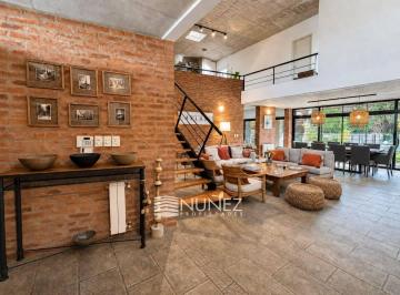 ANC-ANC-1741_2 · Casa 5 Ambientes con Jardín, Piscina y Garage Doble en Bernal Este