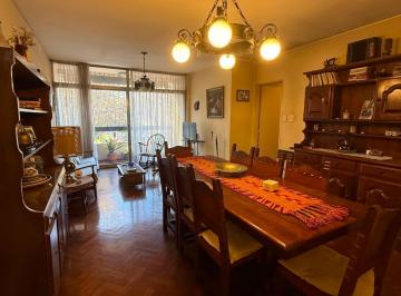 Departamento · 87m² · 5 Ambientes · Departamento en Venta Frente Plaza España
