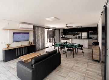Casa · 254m² · 7 Ambientes · 2 Cocheras · Vende Casa 4 Dorm. - Claros del Bosque - Apto Credito