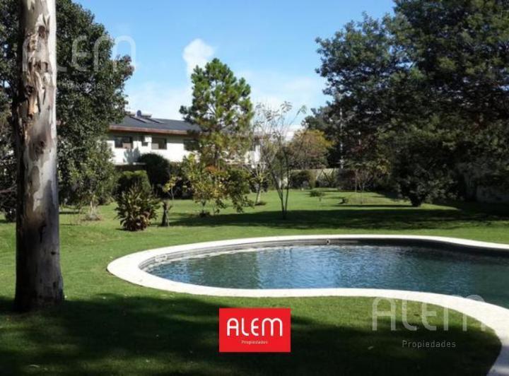 Casa · 100m² · 4 Ambientes · 1 Cochera