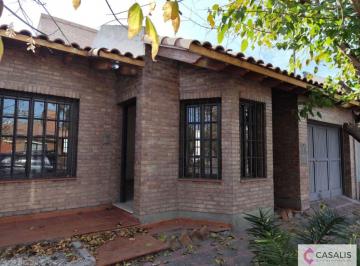 Casa de 5 ambientes, Dorrego · Casa en Venta C/ Cochera en Dorrego