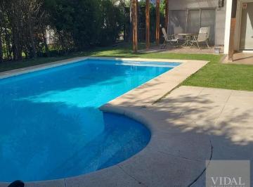 Casa · 170m² · 5 Ambientes · 3 Cocheras · Casa Alquiler Campo Chico Country Club Pilar