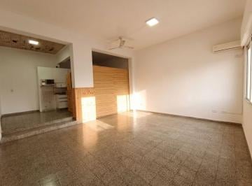 Casa · 258m² · 5 Ambientes · 1 Cochera · Venta 2 Casas en 1 y Local. Ideal Inversión.
