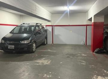 Garage · 12m² · Cochera Cubierta en Villa Urquiza