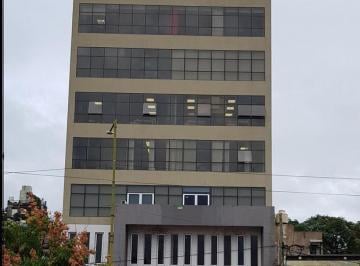 Oficina comercial · 300m² · Se Vende Piso Completo Para Oficinas Rente a Costanera - Posadas