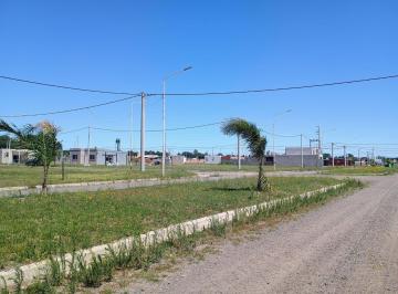 Terreno · 300m² · Venta - Lote en Barrio Las Moras 2 - Entrega U$d 8000 y Saldo en 24 Cuotas U$d 750